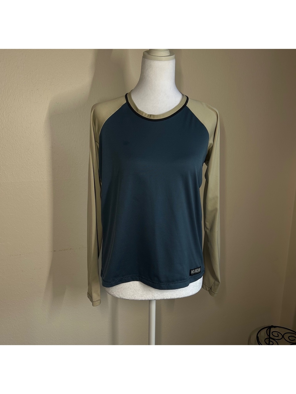 RARE Melanzana Leadville Tech Long Sleeve Raglan Shirt base layer Outdoor Biking